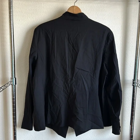 EILEEN FISHER WOMAN Blazer. - Picture 5 of 15